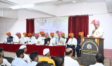 मार्केटिंग व बाजारभाव हेच आजच्या शेती विकासाचे धोरण असावे