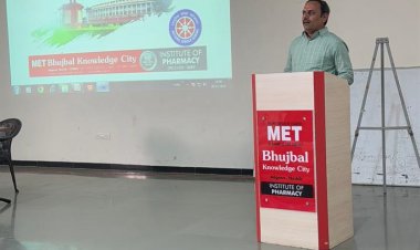 MET  भुजबळ नॉलेज सिटी कॉलेज ऑफ फार्मसी नाशिक येथे संविधान दिवस साजरा