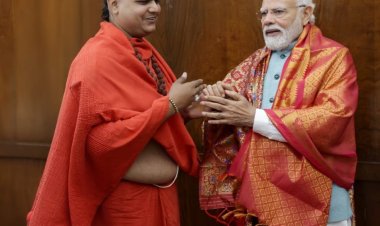 धर्मध्वजाचा गौरव! महंत आचार्य पीठाधीश्वर डाॅ.अनिकेतशास्त्री देशपांडे महाराज यांना शपथविधी सोहळ्याचे विषेश निमंत्रण!