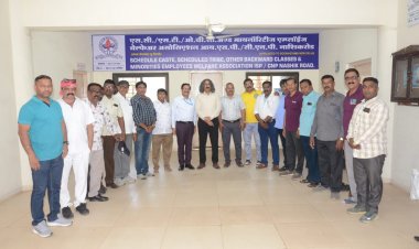 विश्व वंदनीय महामानव डॉ.बाबासाहेब आंबेडकरांच्या जयंती निमित्त  आयोजित प्रदर्शनाचा समारोप