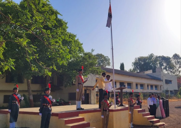 बिटको महाविद्यालयात महाराष्ट्र दिन उत्सहात संपन्न ....