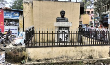 नाशिक रोड मधील  लोकमान्य टिळक पुतळ्याची दयनीय अवस्था; मद्यपींचा अड्डा आणि कचऱ्याचे साम्राज्य!