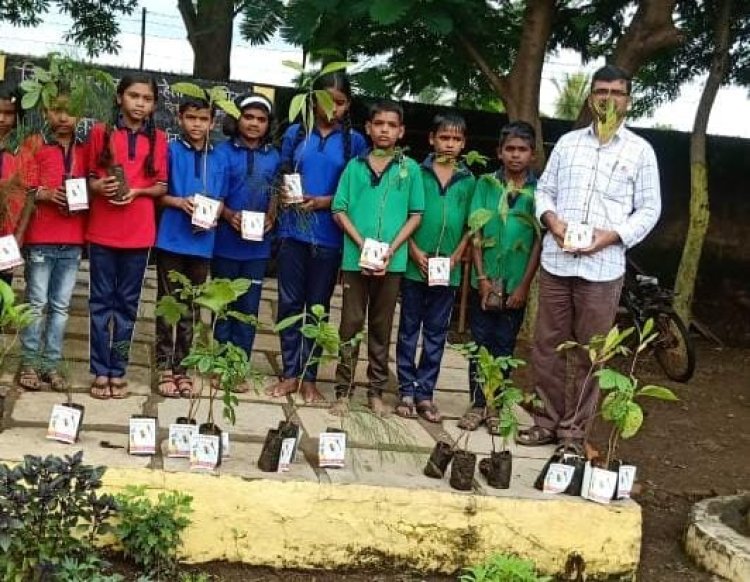 ७० हजारांचे उद्दिष्ट – ७७ हजार झाडांची लागवड करून नाशिक शिक्षण विभागाची उद्दिष्टपूर्ती