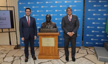 युनेस्को मुख्यालयात संविधानाचे शिल्पकार भारतरत्न डॉ. बाबासाहेब आंबेडकर यांच्या पुतळ्याचे अनावरण