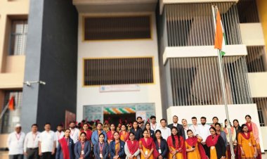 सिन्नर व्ही एन नाईक महाविद्यालयात प्रजासत्ताक दिन साजरा