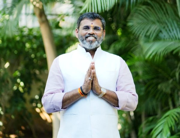 नगरसेवक कैलास  (अण्णा) मुदलियार यांची तत्परता-नाशिक रोड येथे ड्रेनेजची समस्या तातडीने मार्गी