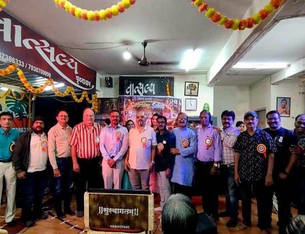 स्वररंग इव्हेंट  प्रस्तुत ' सरप्रायजिंग सोलो '  सांगितिक मेजवानीत आजी, आजोबा दंग .....
