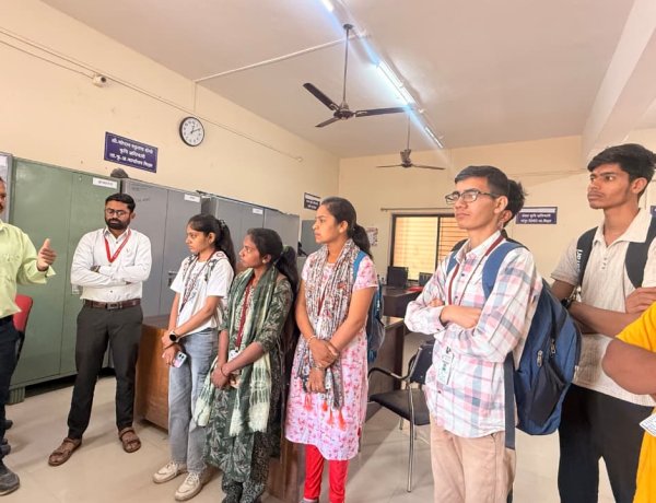 सिन्नर कृषी विभागाला विद्यार्थ्यांची शैक्षणिक भेट