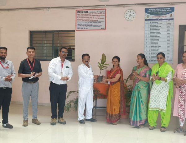 सहाय्यक प्राध्यापिका पूनम रविशंकर कुटे यांना इंटरनॅशनल टीचर एक्सलन्स अवॉर्ड