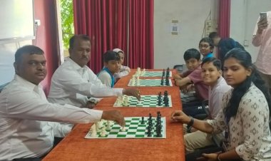 अभ्यासाबरोबर क्रीडा क्षेत्रातील सहभागाने सर्वांगीण विकासास मदत - प्राचार्य डॉ. कृष्णा शहाणे